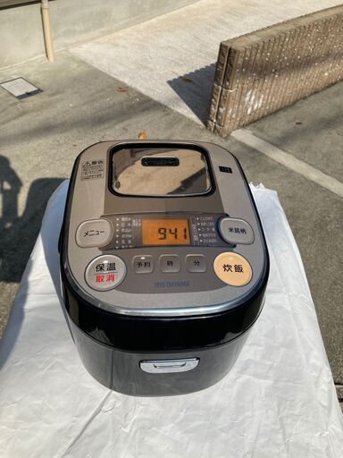 ★価格交渉も受け付けます・おまけ(増量)有り★ アイリスオーヤマ 3合炊き 炊飯器 KRC-IB30 2017年製
