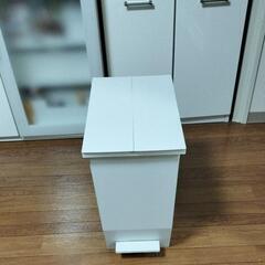 ゴミ箱(大きめ)