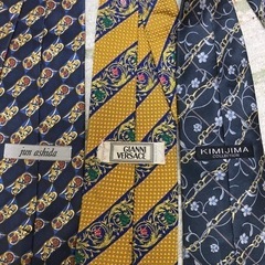 一本サービスの値段❣️🌸ハイブランド　ネクタイ👔👔👔三本の画像