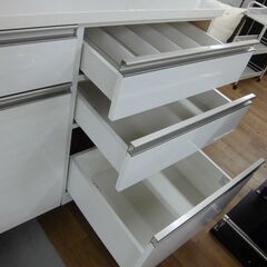 R201 NITORI 最高級 LIGARE GLシリーズ、壁面キッチンボード、幅160cm Used・美品の画像