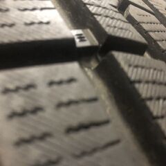 YOKOHAMA ice GUARD G075 215/70R16 16インチ スタッドレス 4本 バリ溝 アウトランダー デリカD:5等　(VTP875) クレジットカード QRコード決済可能