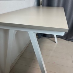IKEA デスク　机　TOROTTEN
