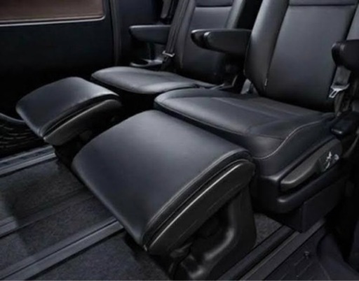 【週末限定値下げ】オットマン　トヨタ　純正　2個セット　ヴォクシー　ノア　エスクァイア