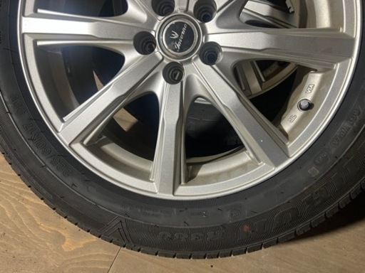 フォレスターにはいてました。