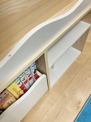 ニトリ　キッズ収納ラック　本棚