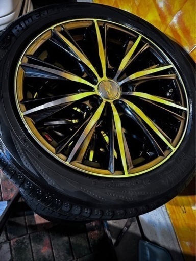 ノーマルタイヤ ホイールセットYOKOHAMA Blu Earth RV-02 使用期間半年 205.55.R17 値下げ交渉⭕️