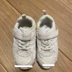 瞬足　16.5cm  1ヶ月未満使用の中古品です！の画像