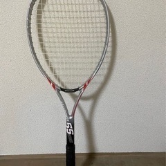 ソフトテニスラケット&ボールの画像