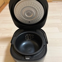 炊飯器の画像