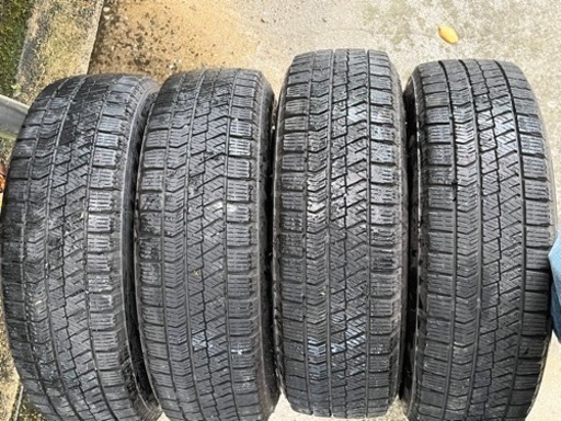 165/65R14 スタッドレス　PCD100 ルーミー　溝あり