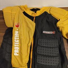 値下げ　スノーボード　プロテクタ上半身　protectionの画像