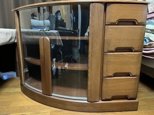 カリモク家具製4段引出し付きコーナー家具(TV台)