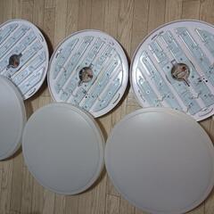 LED照明器具３台リモコン2つ