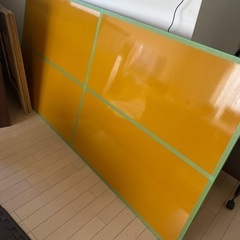 卓球台として使ってました。
