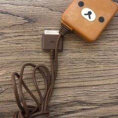 人気キャラクターリラックマのiPad充電器