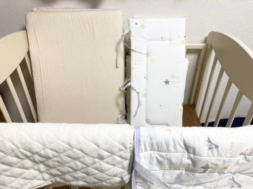 カトージ ミニベビーベッド ベッドガード 防水冬用シーツ 冷感シーツ付き