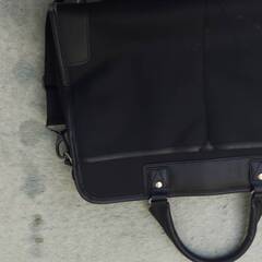 ビジネスバッグ　ショルダーストラップの部品利用にも