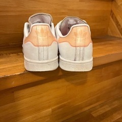 adidasスタンスミスの画像