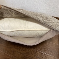 ソファークッション２個の画像