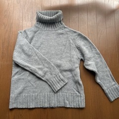 ［決まりました値下げ］GU タートルニット