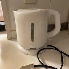 【無料】ポット　電気ケトル