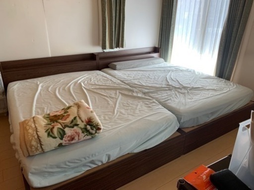 キングサイズベッド