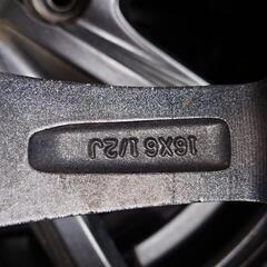 ブリザックVRX2  215/65R16の画像