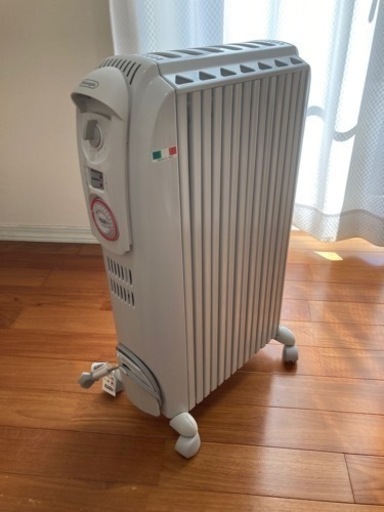 デロンギ　オイルヒーター　1200W