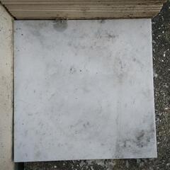 値下げ¥500→¥300室内用タイル　プロフ必読　一枚当の金額ですの画像