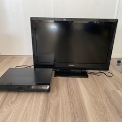 TOSHIBA REGZA液晶テレビ＋Blu-rayレコーダーセットの画像