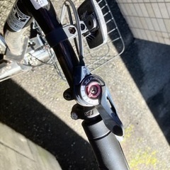 折りたたみ自転車　ノーパンクタイヤ　６段変速の画像