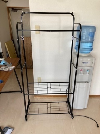 洋服ラック使用年数半年2000円→1500円値下げしました