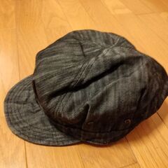 ダークグレーの帽子　（取引中）