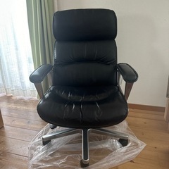 決まりました　オフィスチェア　