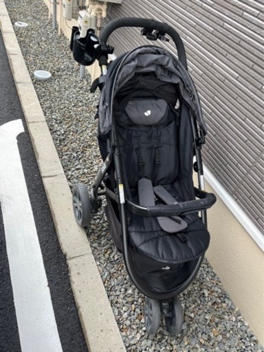ベビーカーとチャイルドシート