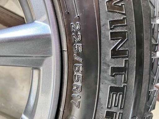 (商談中)225 65R17 スタッドレス　ホイール付