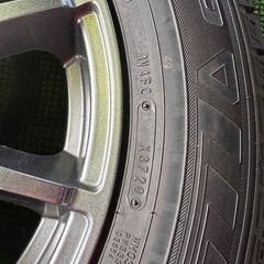 225/60R17 アル、ヴェル、エクストレイル等の画像