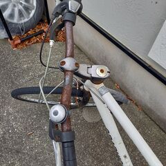 【ジャンク】GRAPHIS　クロスバイク　タイヤサイズ２６インチの画像