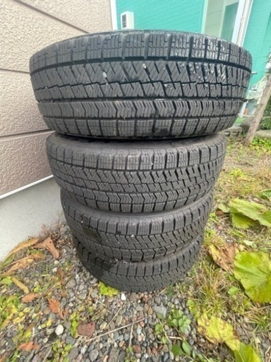 スタッドレスタイヤ　ブリヂストン　14インチ中古