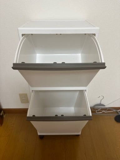 ごみ箱です。再度出品