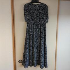 GU　ロングワンピース　サイズMの画像