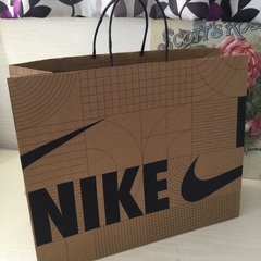 新品⭐️ナイキNIKEショップ袋　中⭐️スニーカー紙袋　シューズ...