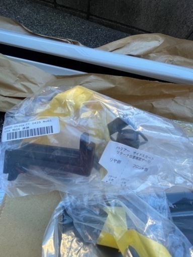 60系ハリアー塗装済み新品未使用　モデリスタサイドスカート右のみ