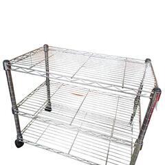 【No.168】商談中　スチールラック小さめ