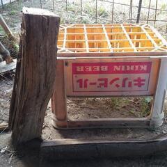 完売しました。小屋撤去にて、数日で締め切り廃棄致します。再度、大幅値下げしました。  3束以上で900円以上からで(市販の薪ひと束の２倍以上の大ボリューム)ひと束当たり200から300円です。キャンプや、バーベキュー、釜戸など燃料、薪(まき)、薪(たきぎ)などに       の画像