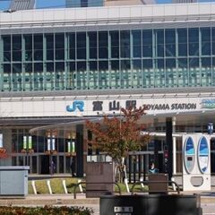 《難しい仕事はできません( ;∀;)簡単作業で高収入！》個室寮♪送迎♪土日祝休み♪ドアの製造の画像