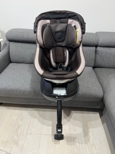 【値下げ！！】チャイルドシート　combi コンビ