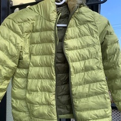 ダウンジャケット130、薄手ジャンバー120、長袖Tシャツ（生地厚め）