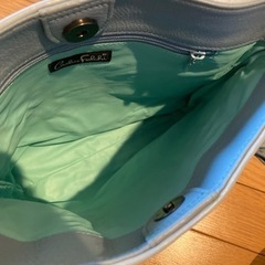 Carlos Falchi 爽やかハンドバッグの画像