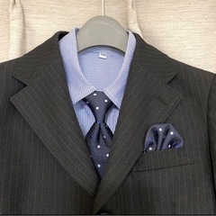 男の子用フォーマルスーツの画像